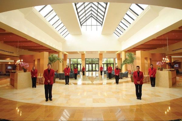 Staff support at Orlando World Center Marriott 600
