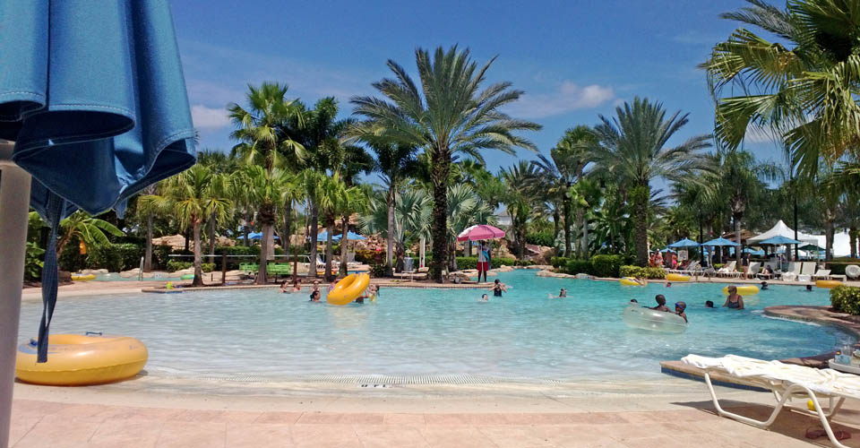 Large lagoon pool at the Reunion Resort Water Park in Orlando 960
