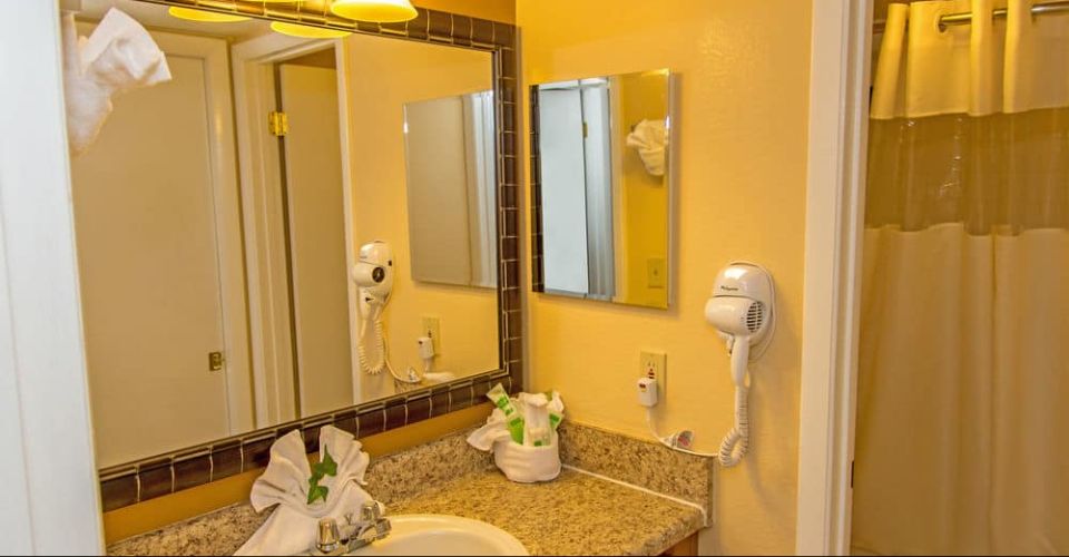 Sink & Shower/Tub in One Bedroom Villa Westgate Leisure Resort
