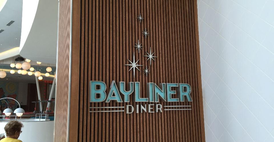 Bayliner Diner entrance sign to the food court at the Cabana Bay Beach Resort 960