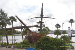 Shipwreck beginning of the water slide at Stormalong Bay at the Disney Beach & Yacht Club 1000