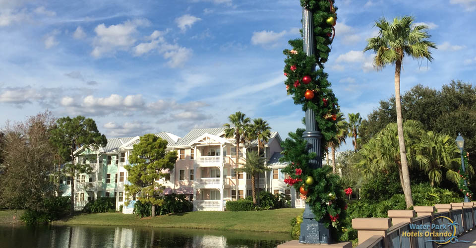 Garland Wrapped light pole at the Disney Old Key West Resort 960