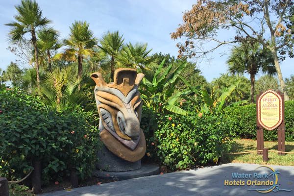 Entrance to the Spirit of Aloha at the Disney Polynesian Resort 600