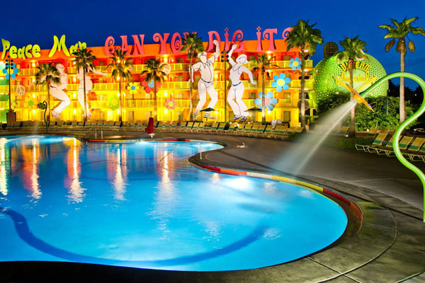 Disney Pop Century Hippy Dippy Pool with Flower spraying water