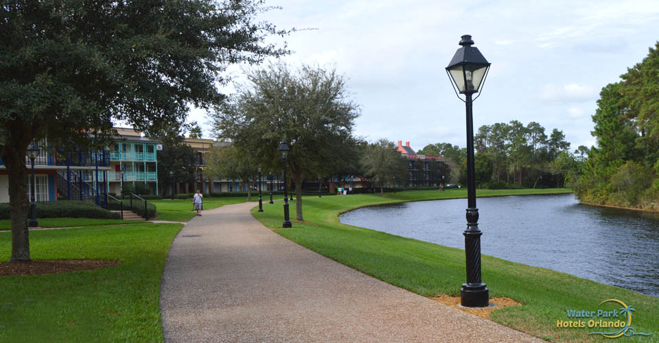 Walking path along the Sassagoula River at the Disney Port Orleans French Quarter Resort 960