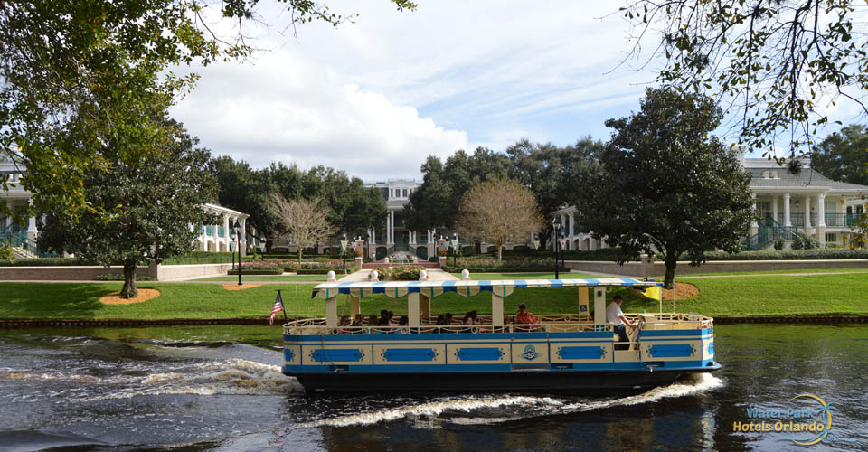 Water Taxi cruising along in front of the Stately Mansions at the Disney Port Orleans Riverside Resort 960