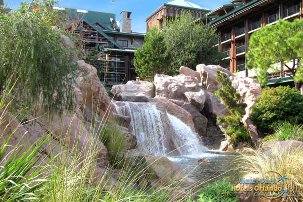 Copper Creek Springs water fall at the Disney Wilderness Lodge Resort 600