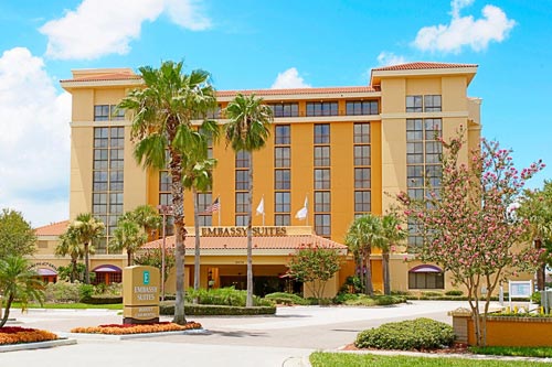 View of the entrance to the Embassy Suites in Orlando on International Drive