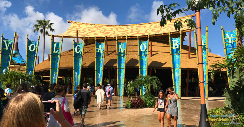 Entrance to the Univeral Volcano Bay Water Park 960