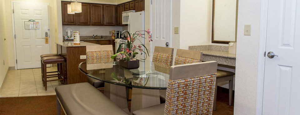 Dining Room in the 2 Bedroom Suite at the Floridays Resort in Orlando FL