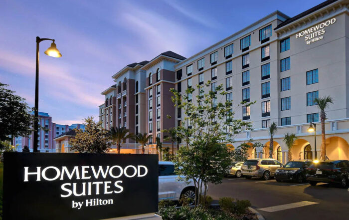 Front entrance to the Flamingo Crossing Homewood Suites Orlando 1000