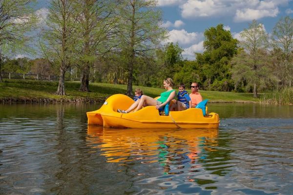 Fun on Lake Windsong at the Hyatt Regency Grand Cypress Orlando in a paddleboat 600