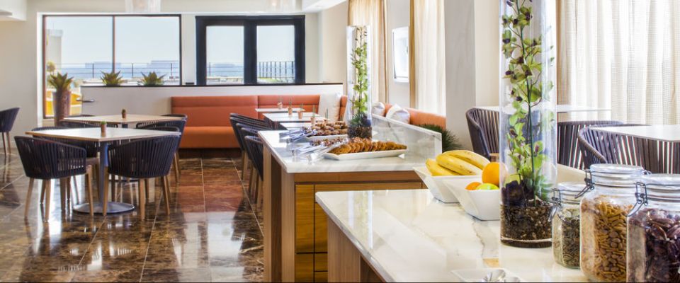 Regency Club with complimentary breakfast at the Hyatt Regency Grand Cypress in Orlando