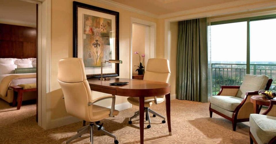 The Desk and seating area in the Presidential Suite at the JW Marriott in Orlando 960