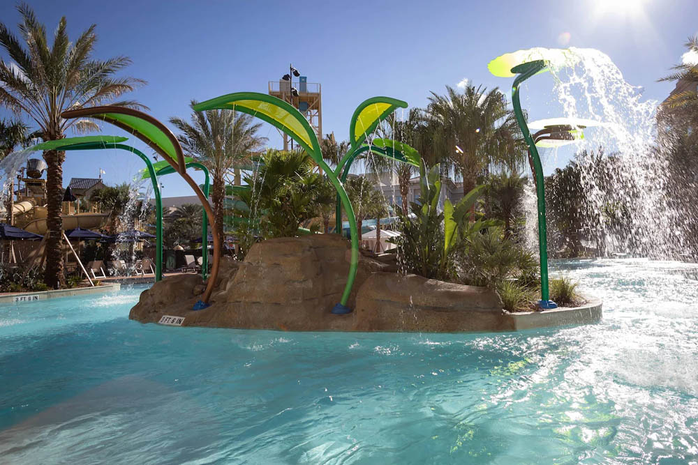 Leaf Sprinklers Crystal River Rapids lazy river at the Gaylord Palms Water Park 1000