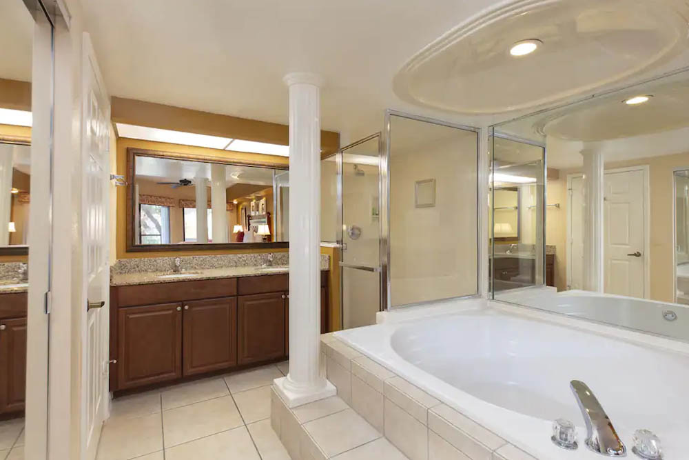 Master Bathroom with double sink and jetted tub in the 2 Bedroom Villa at the Marketplace at the Westgate Lakes Resort Orlando 1000