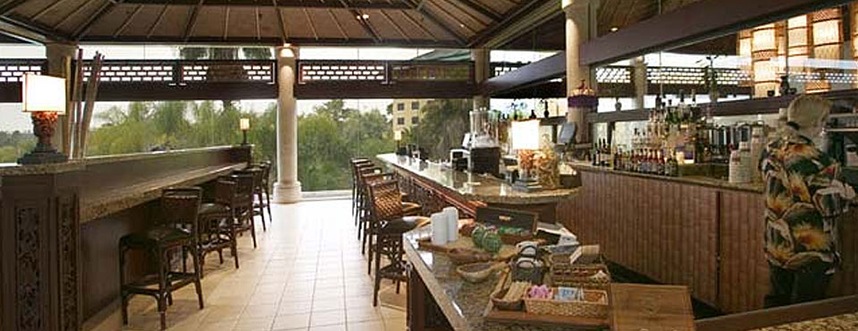 Outdoor Dining and Drinks at the Orchid Sushi Bar at Royal Pacific Resort Orlando