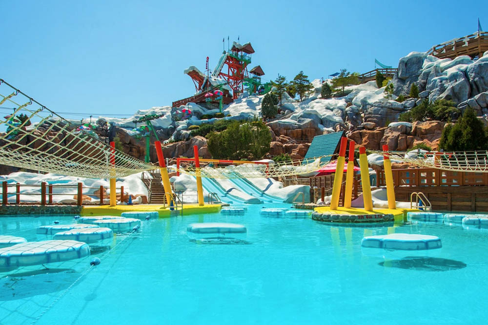 Blizzard Beach Kids Area - Tike's Peak, Ski Patrol