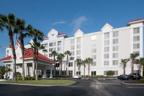Front Entrance to the Springhill Suites by Marriott in Kissimmee Fl 600