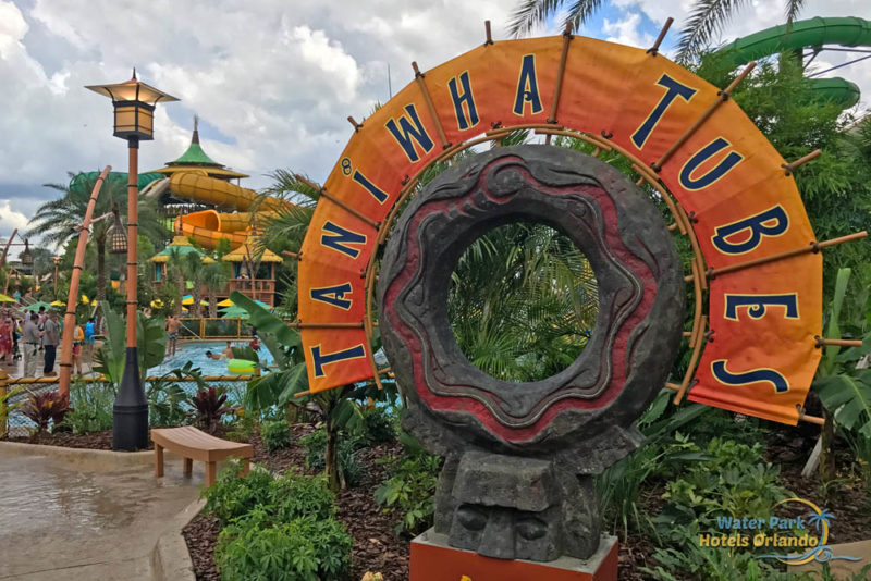 Universal Volcano Bay Taniwha Tubes Raki and Tonga