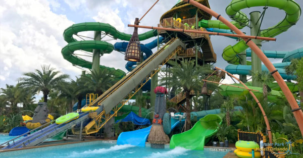 Universal Volcano Bay Taniwha Tubes - Raki and Tonga