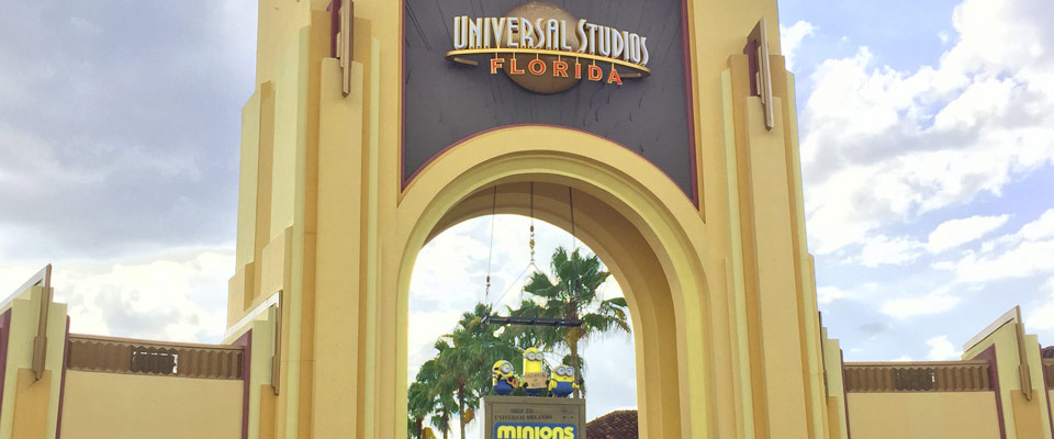 The Welcome Sign at the Entrance to the Universal Studios in Orlando 960