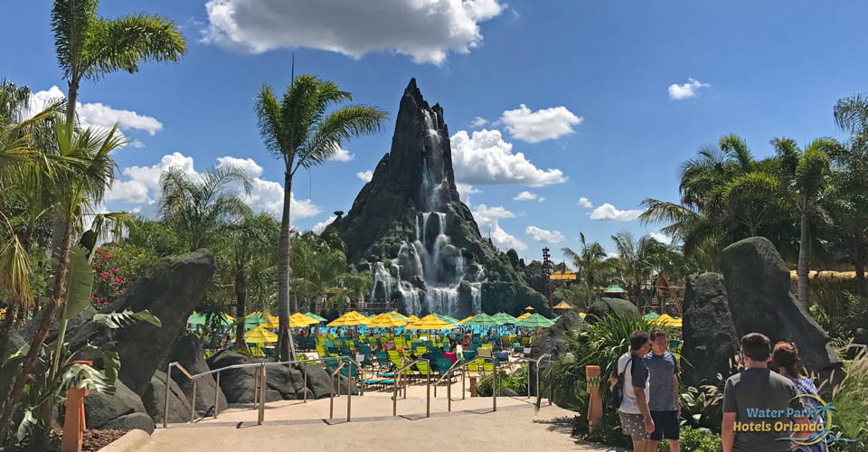 Walkway to the Volcano at the Univeral Volcano Bay Water Park 960