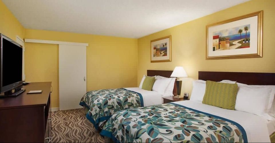 Room with 2 double beds Wyndham Garden Lake Buena Vista 960
